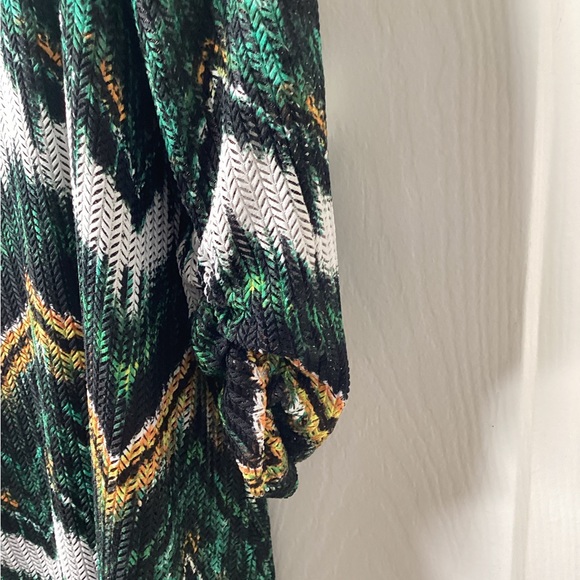 Est 1946 Women Green/ White Multicolor Shirt SZ 18/20 - Picture 4 of 6